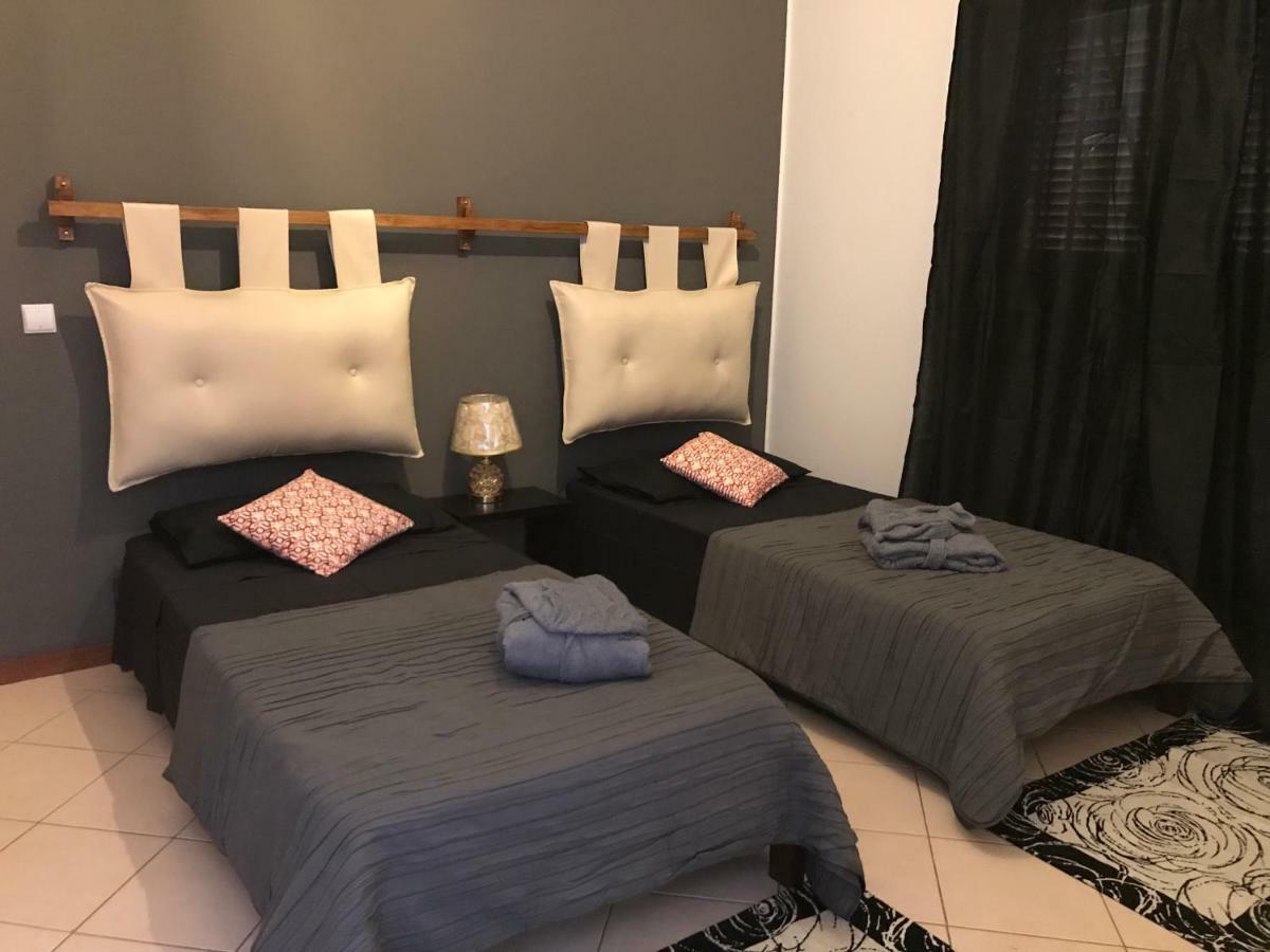 Blue Eagle Guesthouse - Casa De Hospedes Санта Мария Екстериор снимка